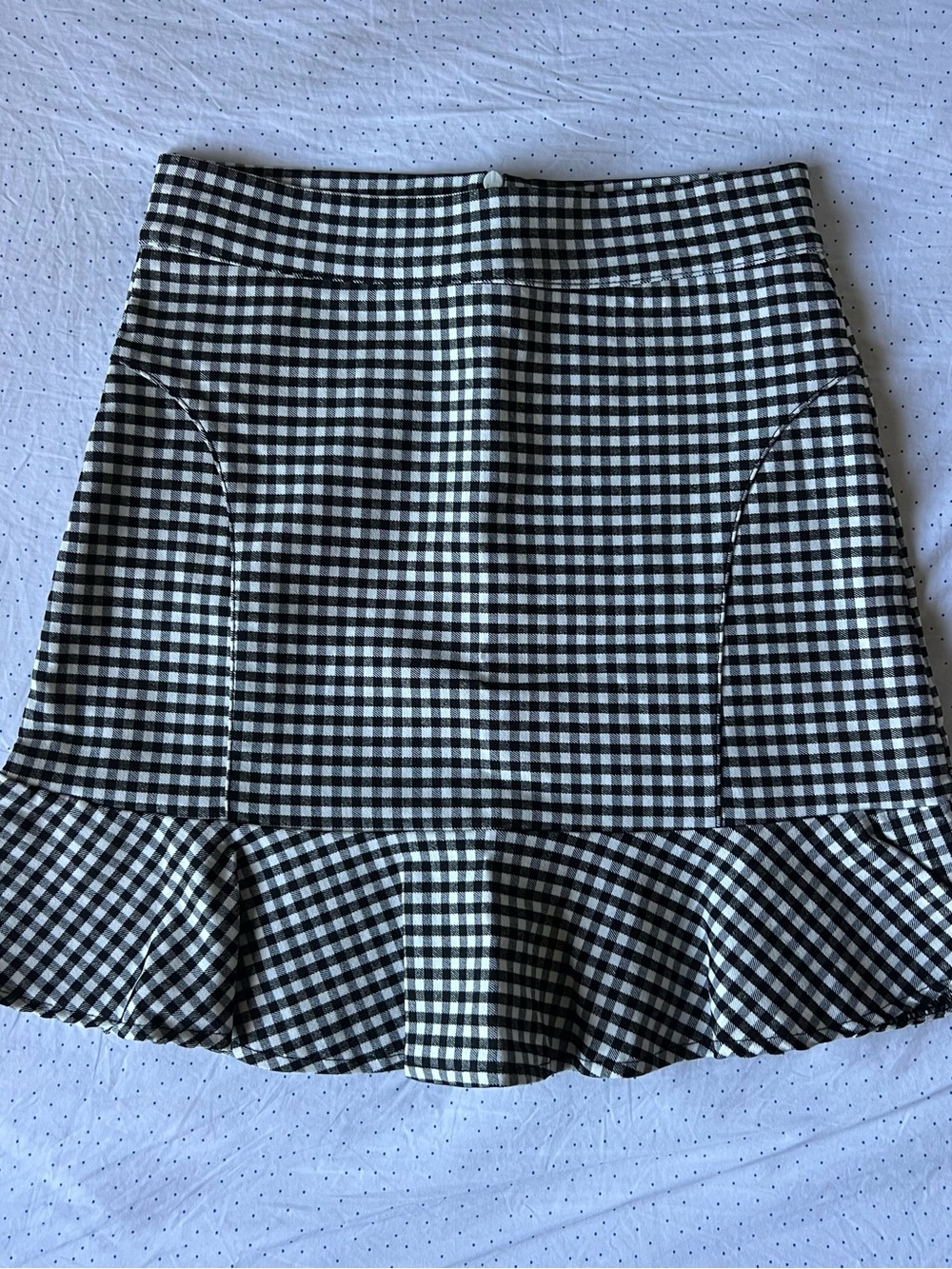 YesStyle Black and White Gingham Ruffle-Hem Mini Skirt